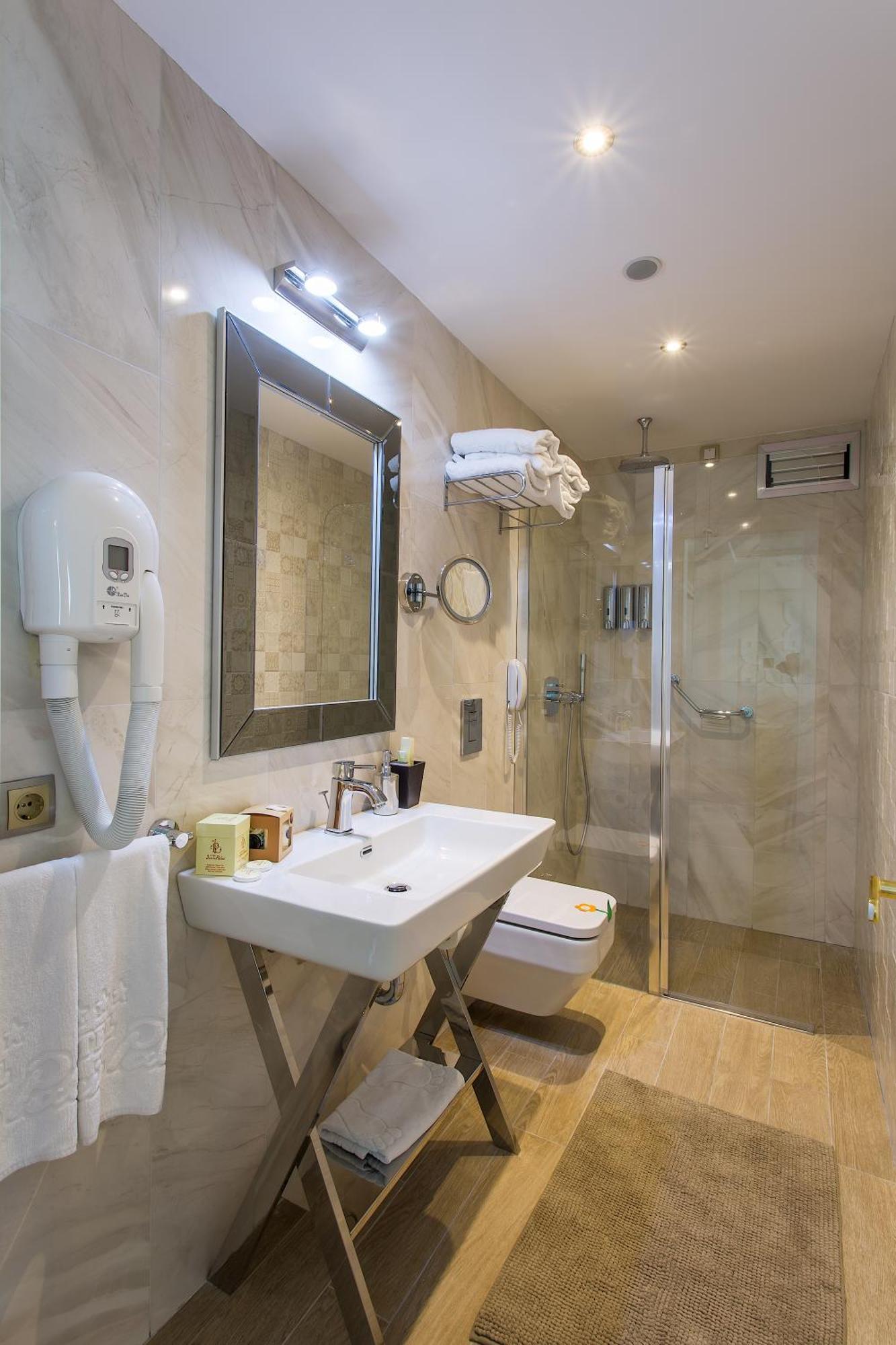 Izmir Palas Hotel Szoba fotó